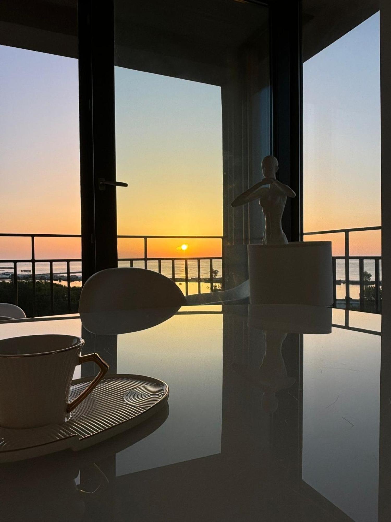 Donna Alba Seaview Penthouse, Casa Ta De Pe Plaja Apartment เนพทุน ภายนอก รูปภาพ