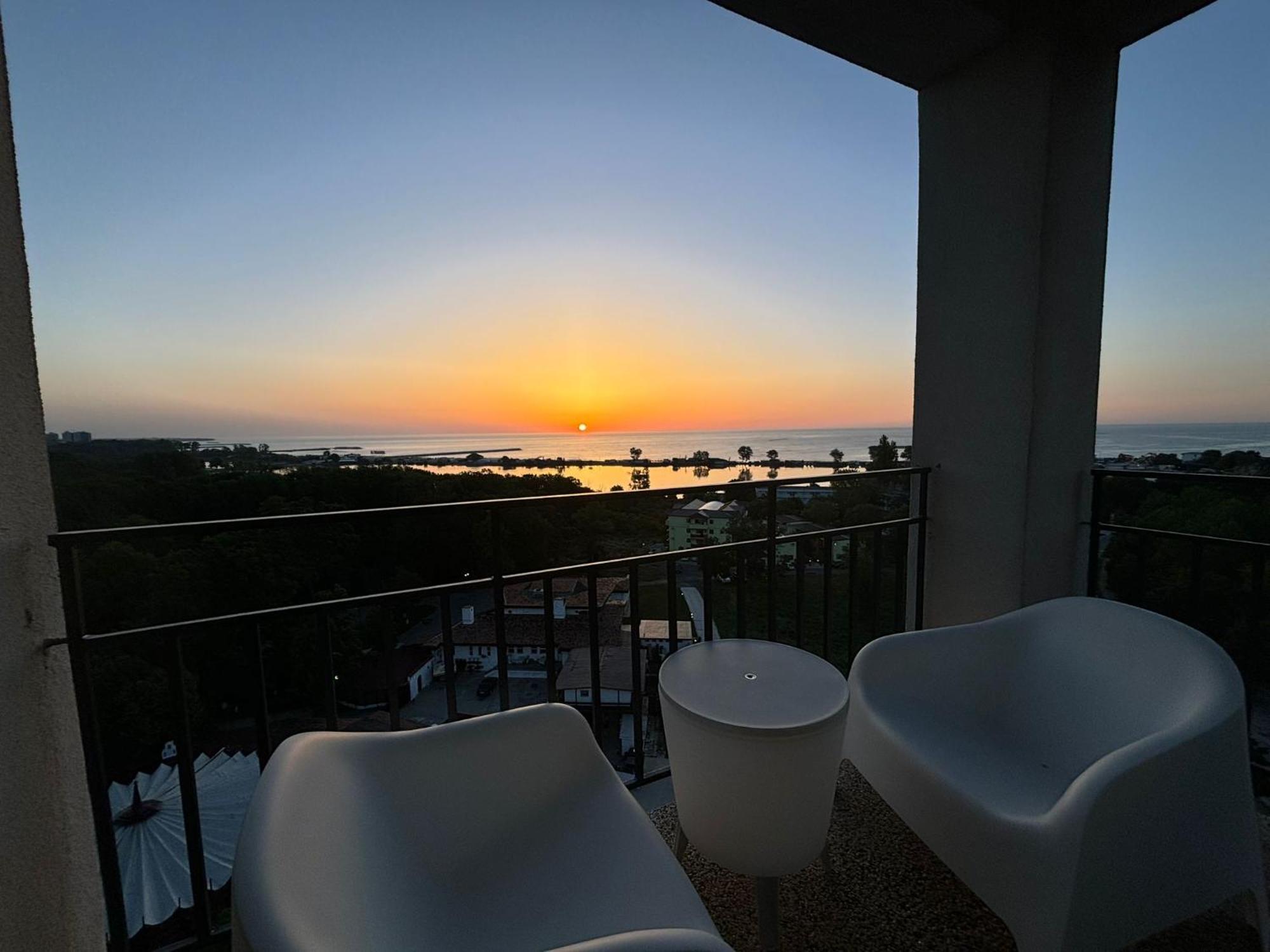 Donna Alba Seaview Penthouse, Casa Ta De Pe Plaja Apartment เนพทุน ภายนอก รูปภาพ