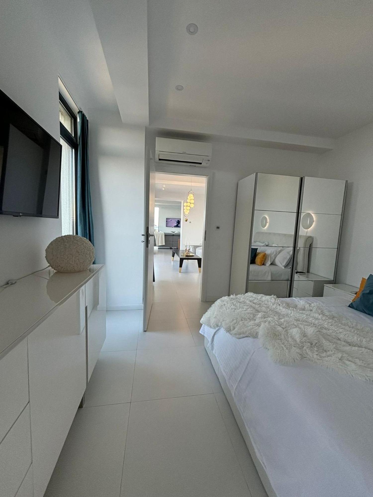 Donna Alba Seaview Penthouse, Casa Ta De Pe Plaja Apartment เนพทุน ภายนอก รูปภาพ