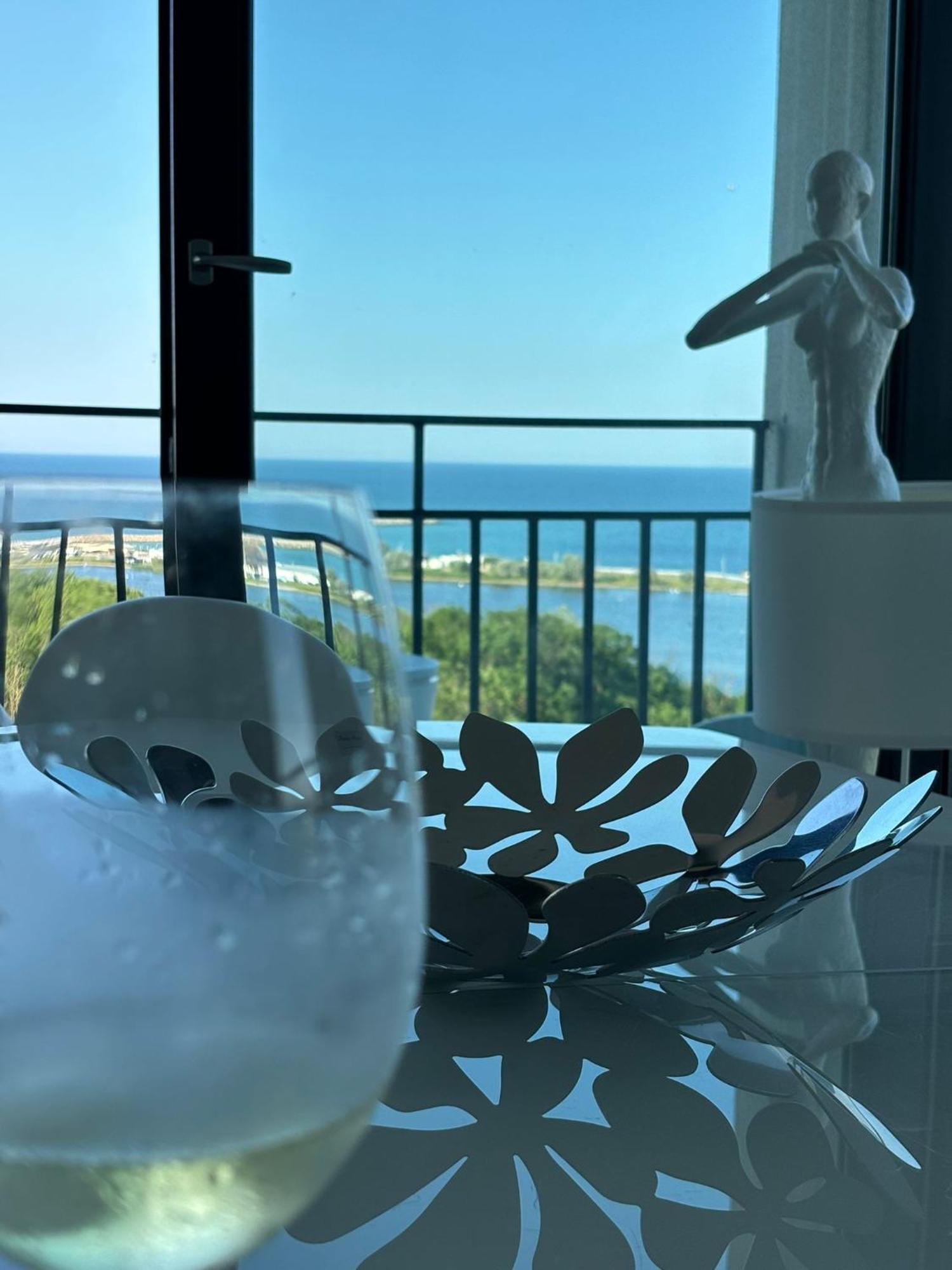Donna Alba Seaview Penthouse, Casa Ta De Pe Plaja Apartment เนพทุน ภายนอก รูปภาพ